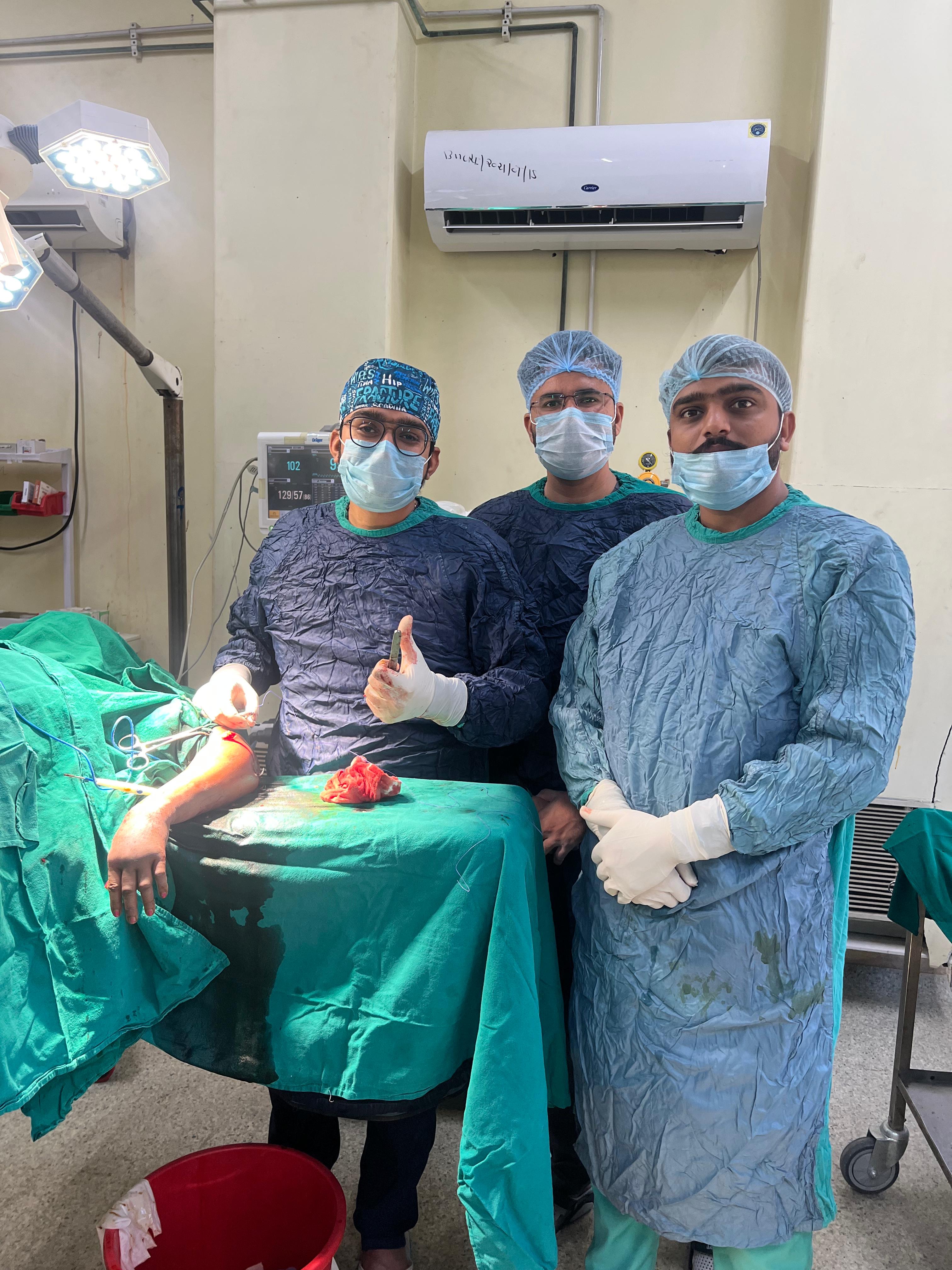 Dr. Jigar Sundesha orthopedic surgery